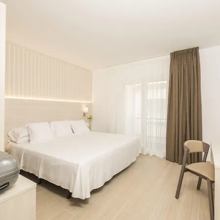 Отель Marsol Льорет-де-Мар